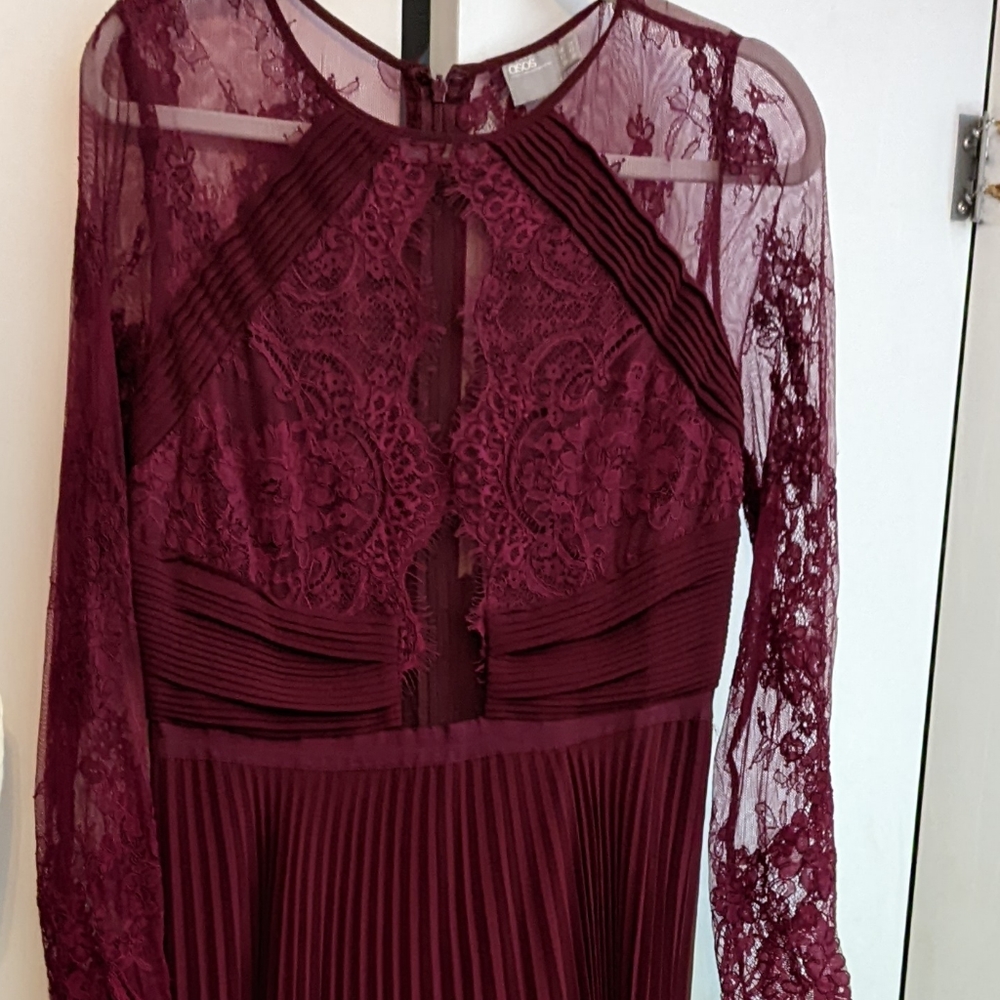 Lace bodice long sleeve maxi dress